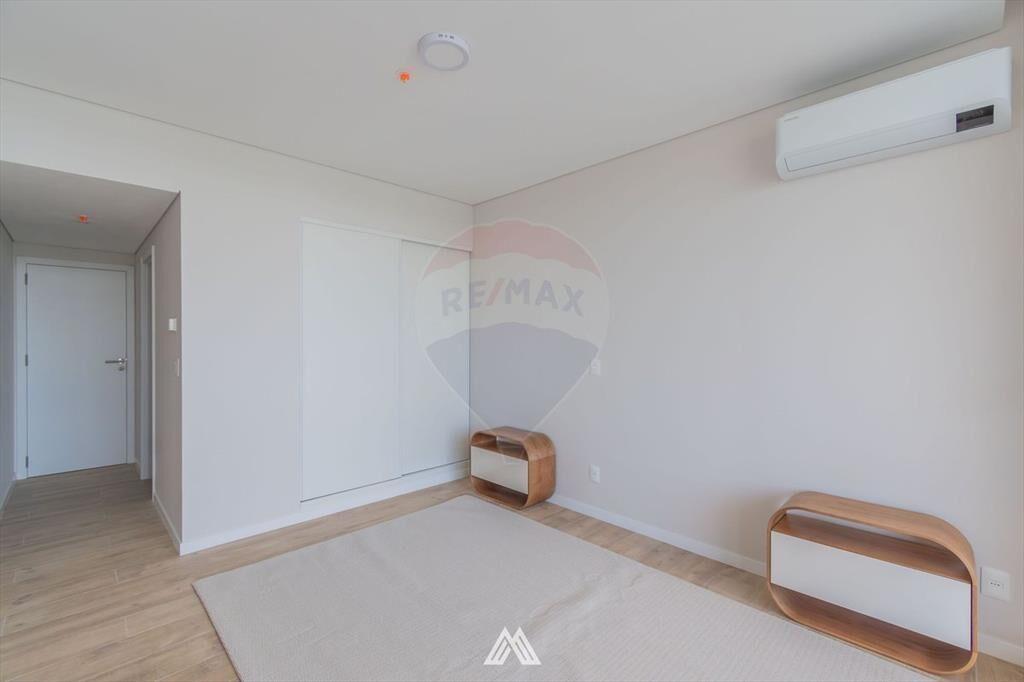 VENTA Apartamento 3 dorm EN POZO Lago Calcagno