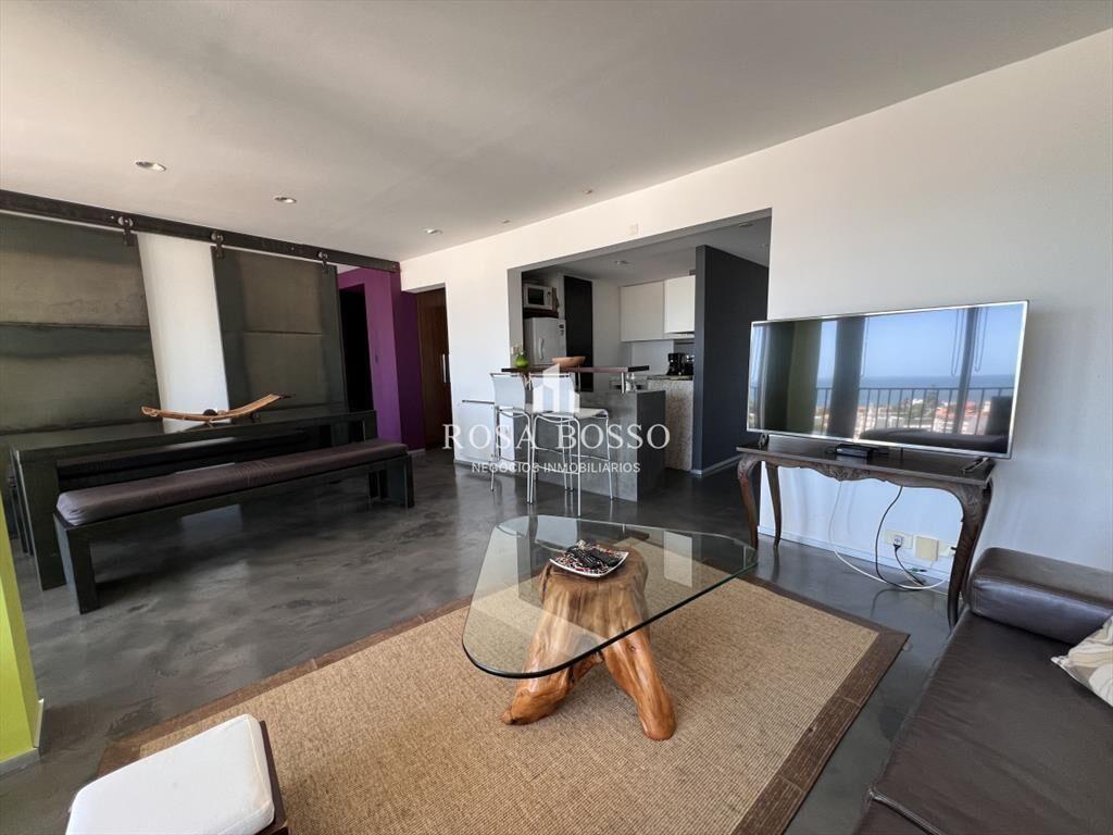 VENTA,1 dormitorio, 2 baños, con amplio living