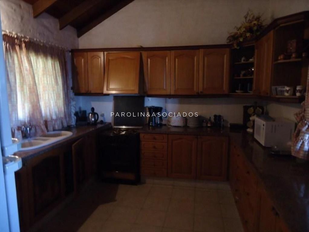 Venta de hermosa casa de 4 dormitorios en Punta Ballena