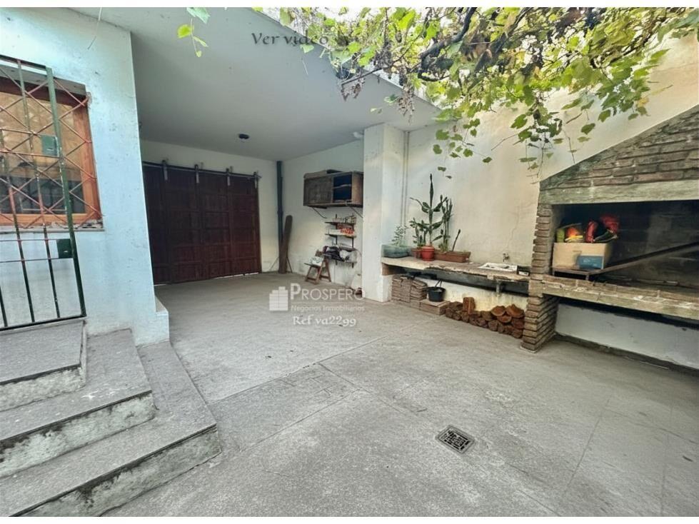 VA2299/P/1 venta casa 3 dormLa comercialcochera/patio
