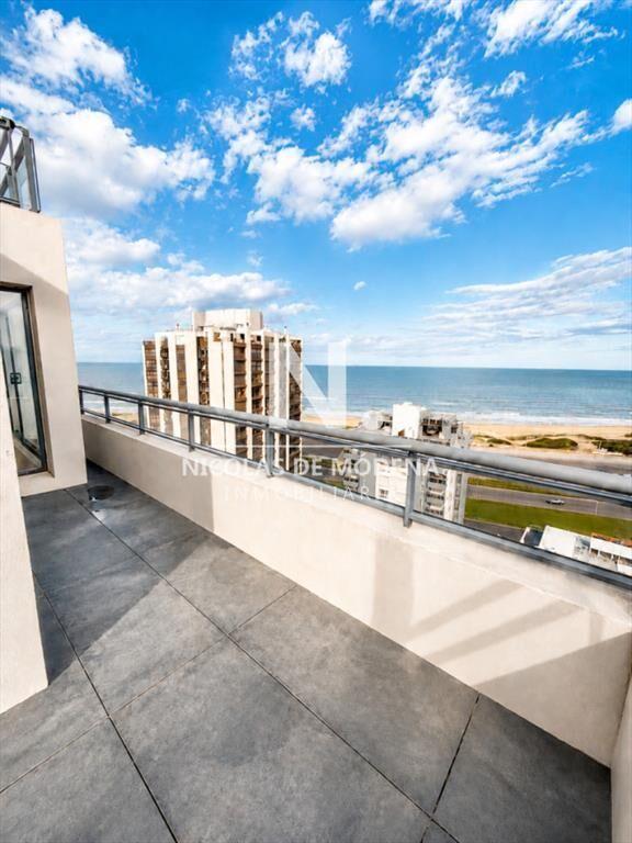 Vende impecable apartamento de 2 dormitorios con