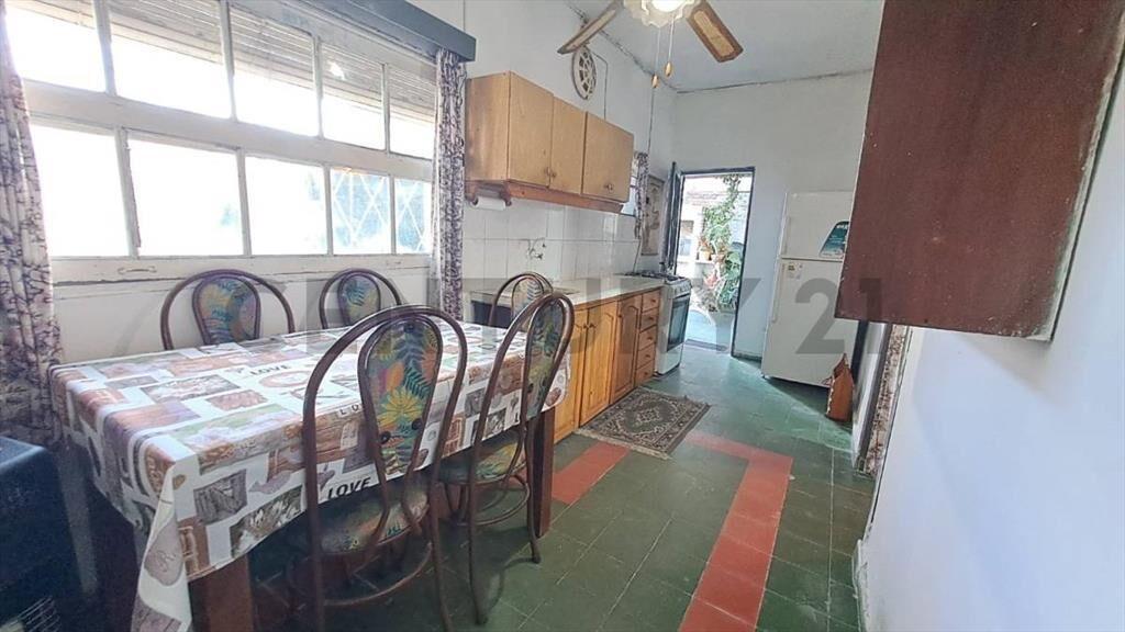 Venta|Casa prox Shopp y Centro|2dormitorios|cochera|parri...