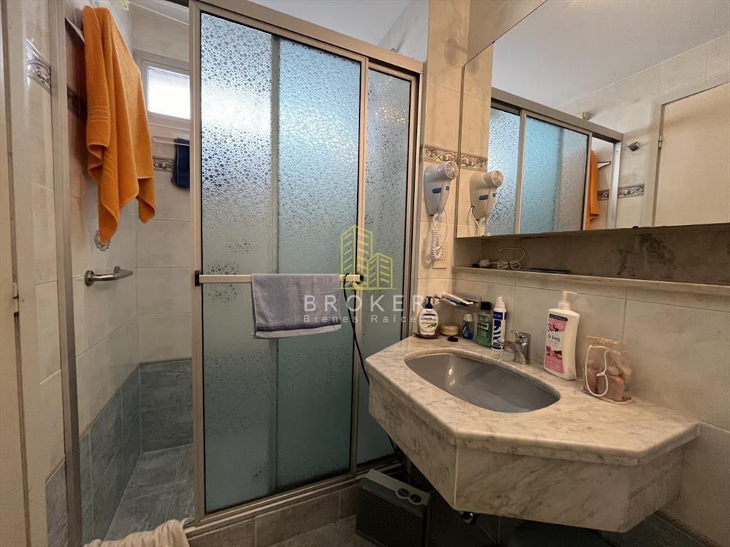 Apartamento en Venta 1 dormitorio y medio en la y