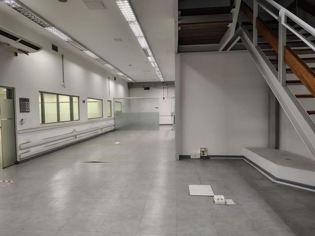 ALQUILER AGUADA OFICINAS DEPOSITO GARAGE 2130M2