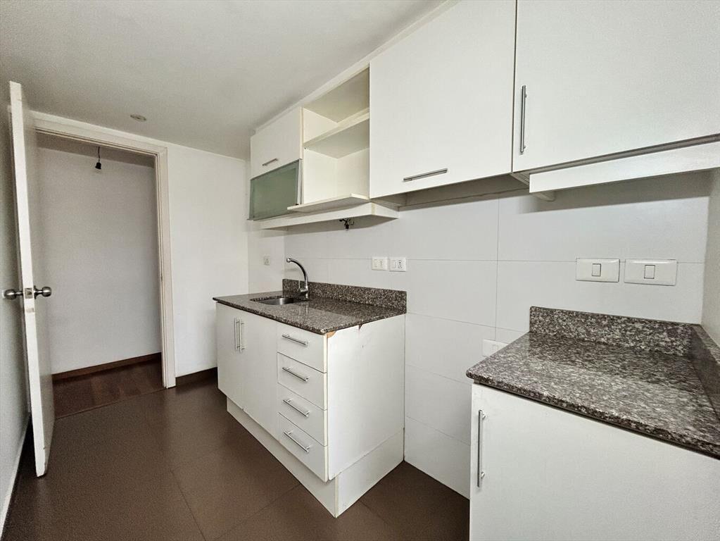 Venta apartamento 2 dormitorios Ciudad Vieja.