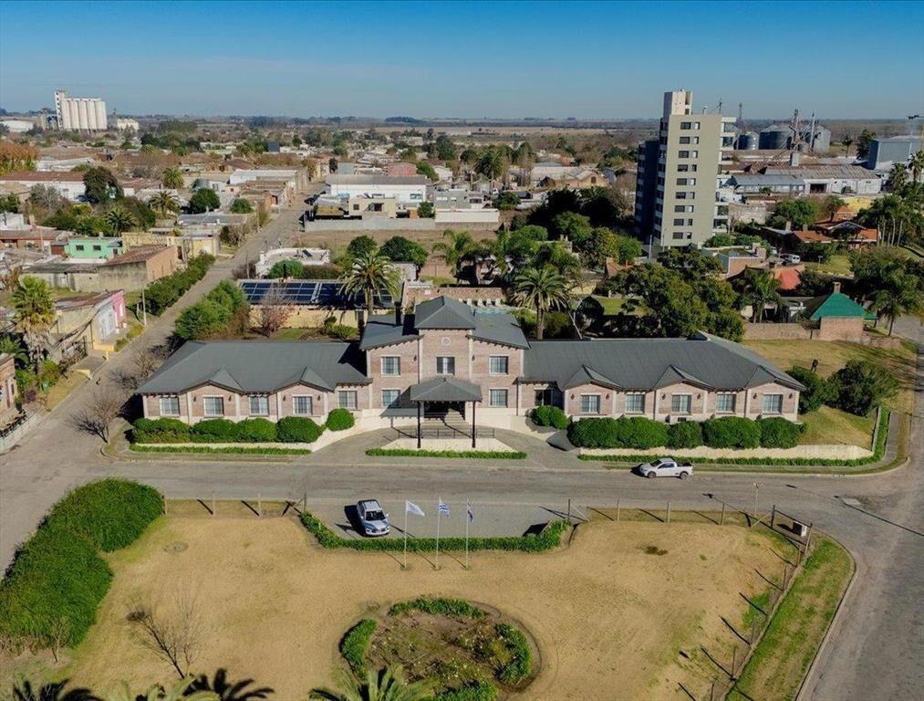 Hotel en Venta con vista al Rio , 20 habitaciones de 28 m2