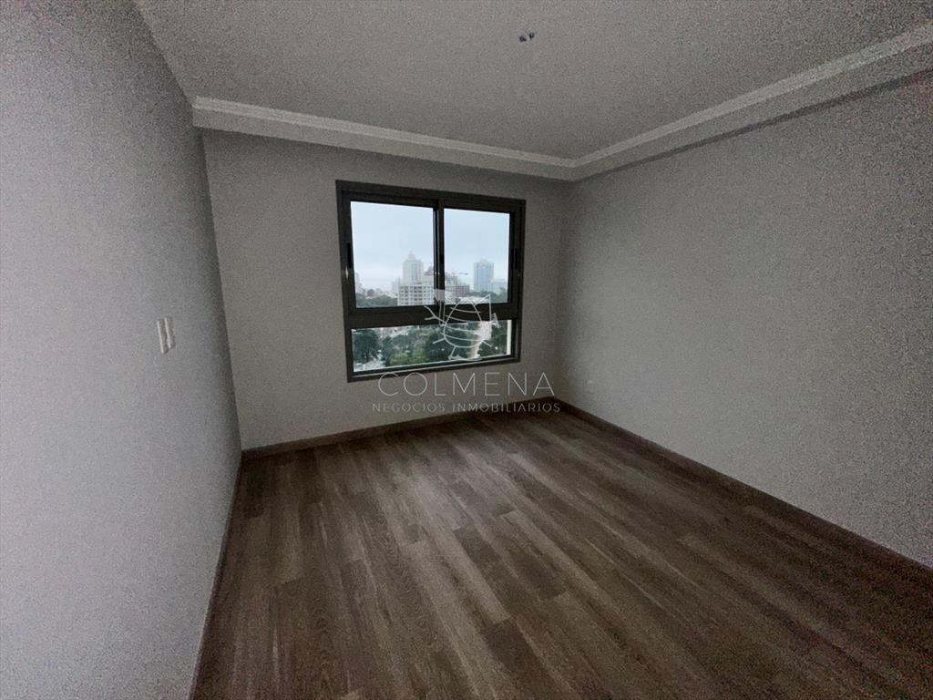 Moderno Apartamento de 2 dormitorios en Punta de