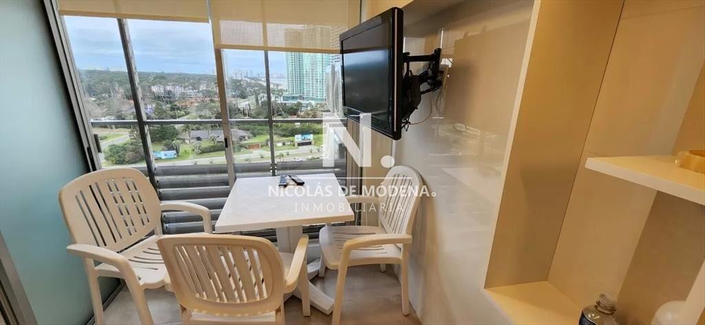 Diseño sofisticado y amplias vistas en Torre