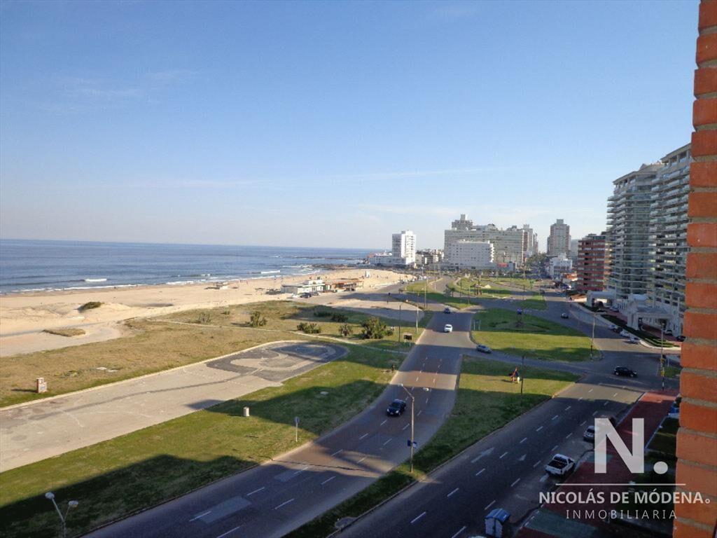 Apartamento en Brava, 2 dormitorios en venta