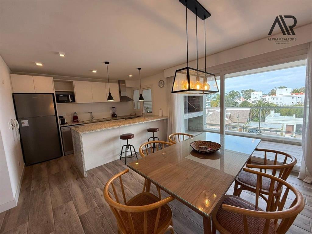 Apartamento en venta c/ cochera en Rincón del Indio