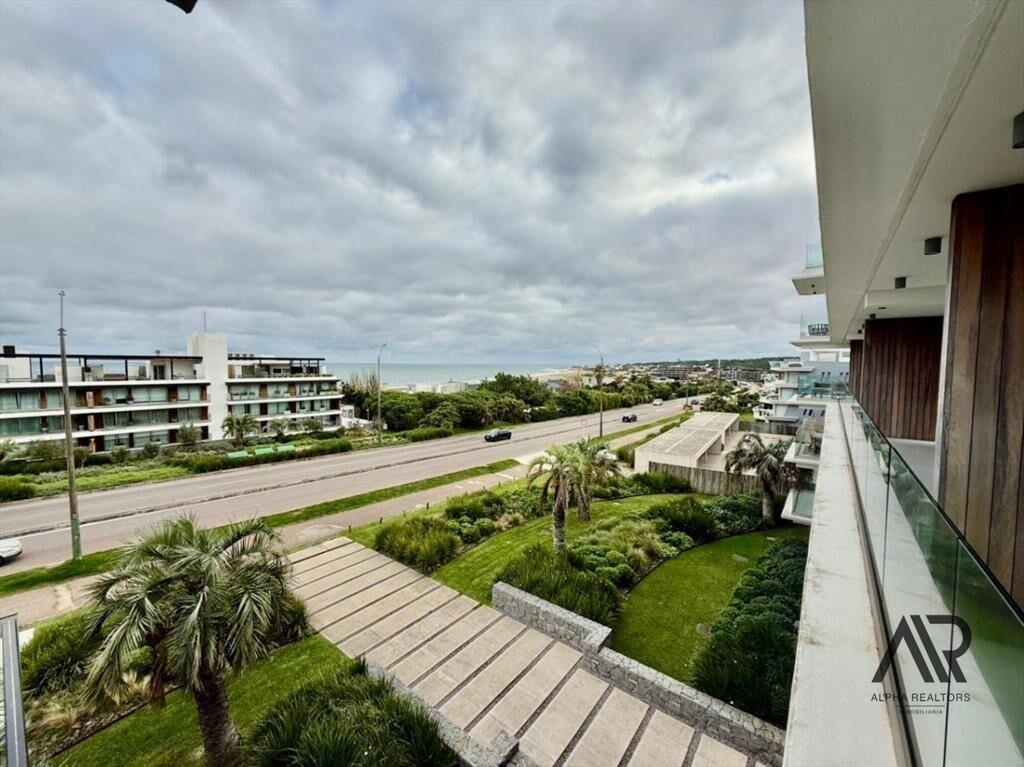 Apartamento en venta c/ cochera en Manantiales
