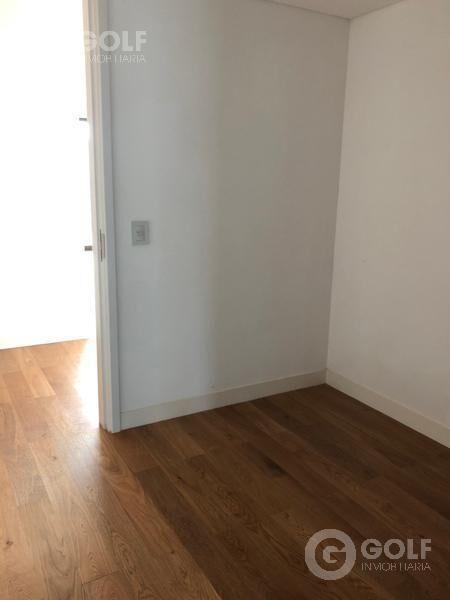 Venta apartamento de 2 dormitorios con 2 garajes en Forum c