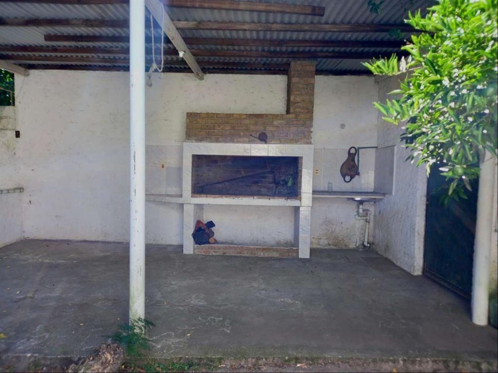 PRÓXIMO AV. GIANNATTASIO. CHALET + GARAJE Y BARBACOA Lagoma