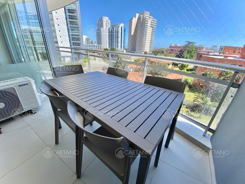 APARTAMENTO EN ALQUILER SUNRISE TOWER 2 DORMITORIOS MAS SER