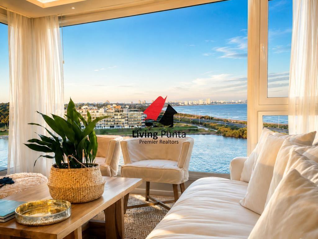 Vende apartamento con vista al mar de 3 suites, en Mansa- P