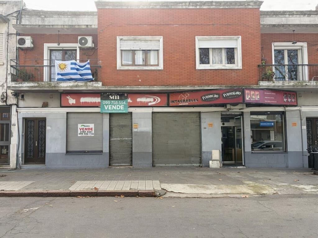 2 Locales comerciales y deposito en venta