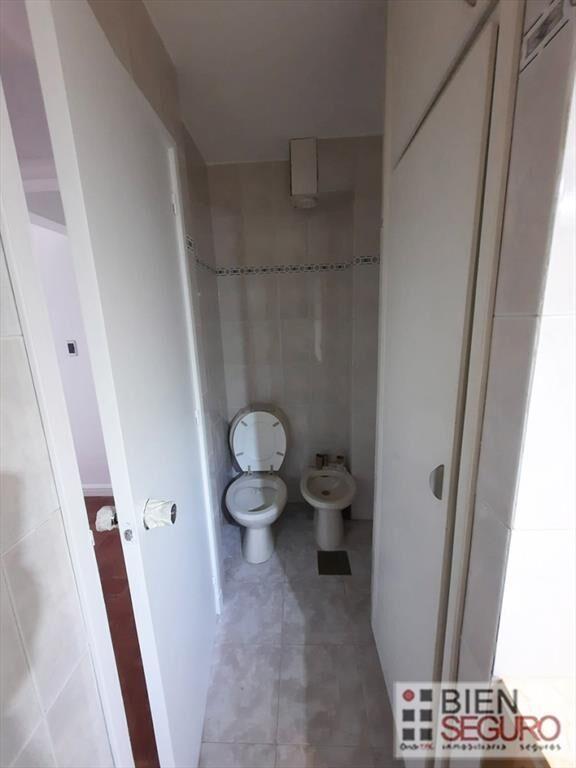 Muy lindo apartamento de 2 dormitorios, con garaje, en vent