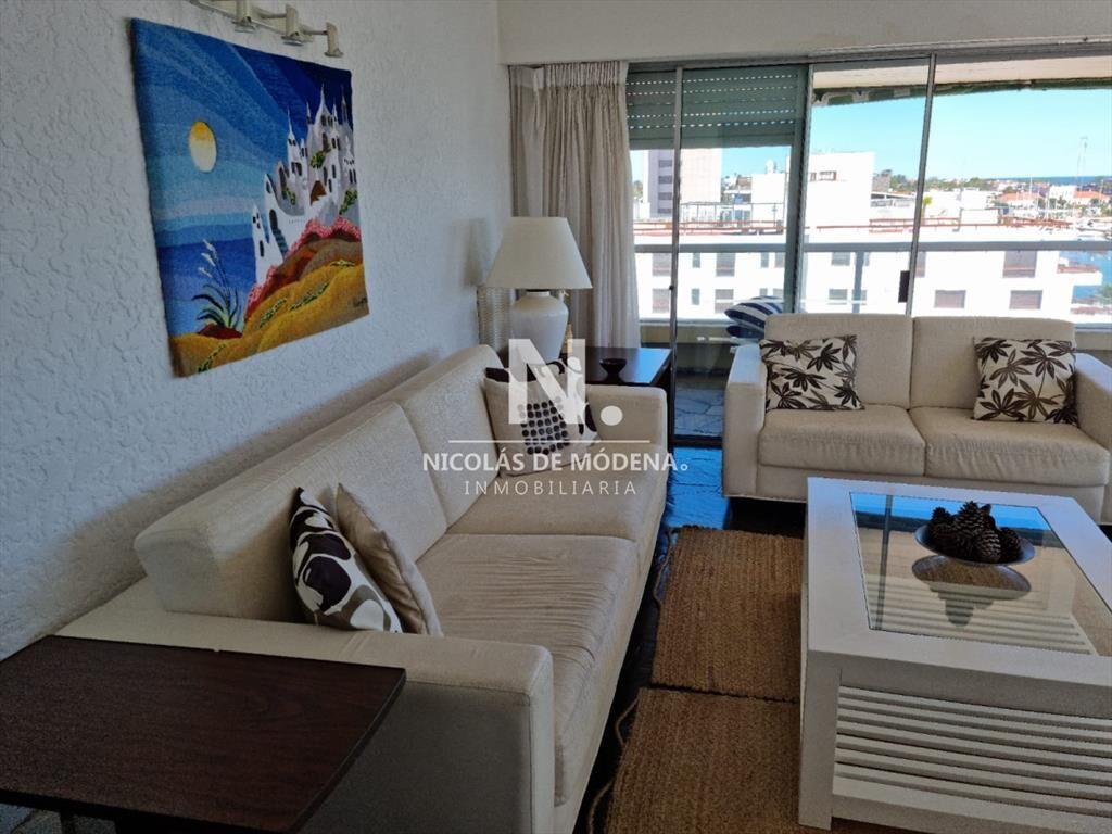 Departamento con vista al mar de 3 dormitorios en