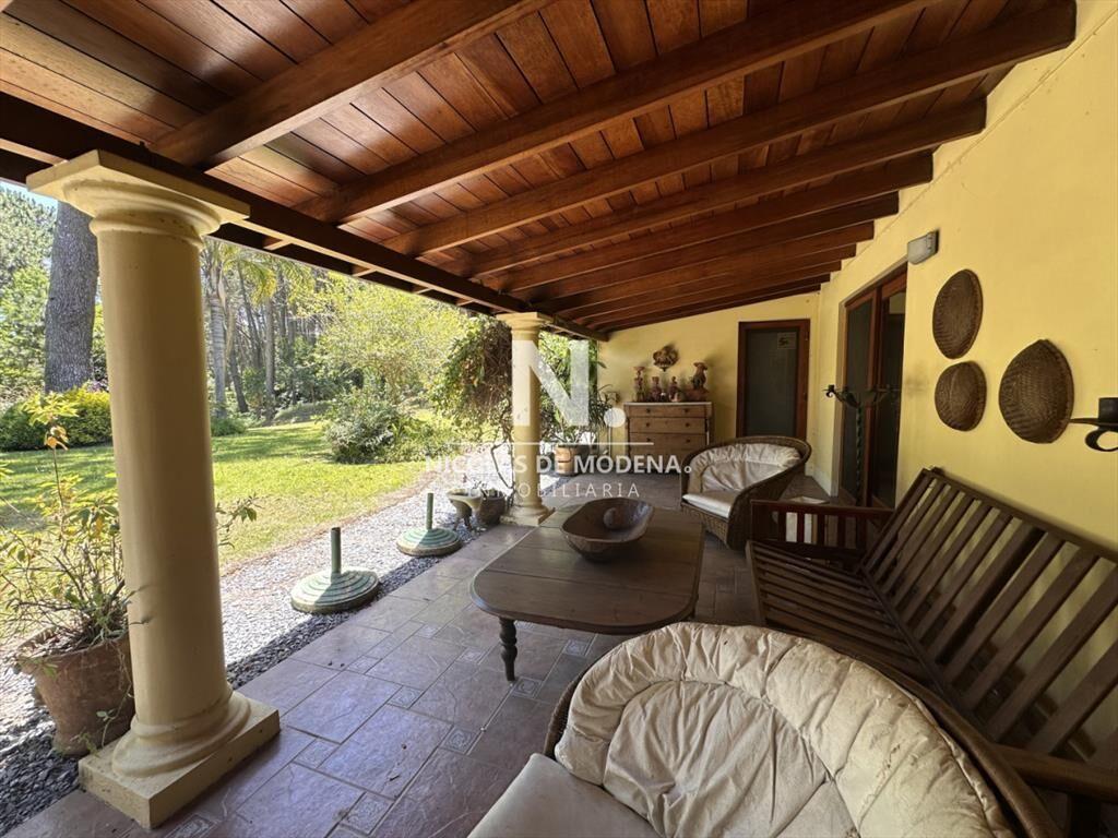 Vende casa de 3 dormitorios en Pinares, Punta del