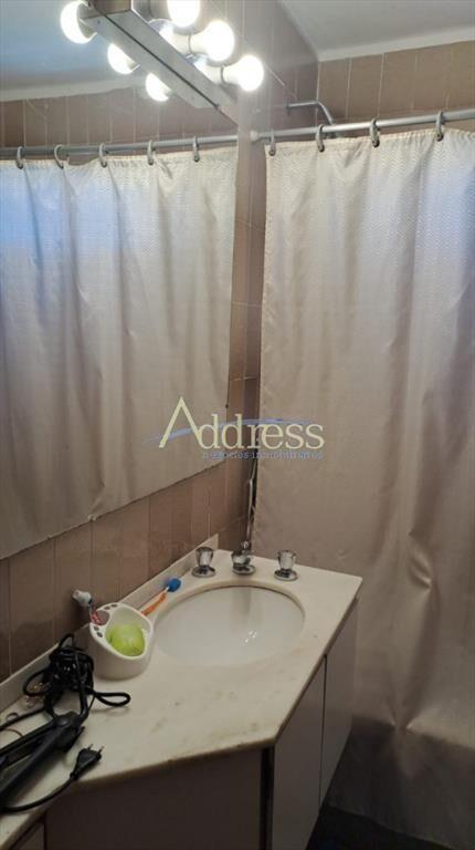 Vende apartamento de 2 dormitorios más servicio