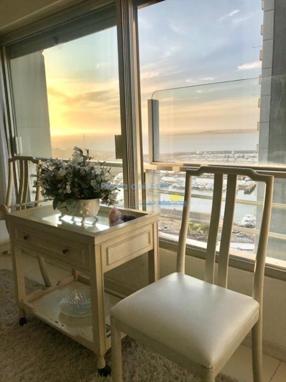 Apartamento de 3 dormitorios en Torre Verona , ,
