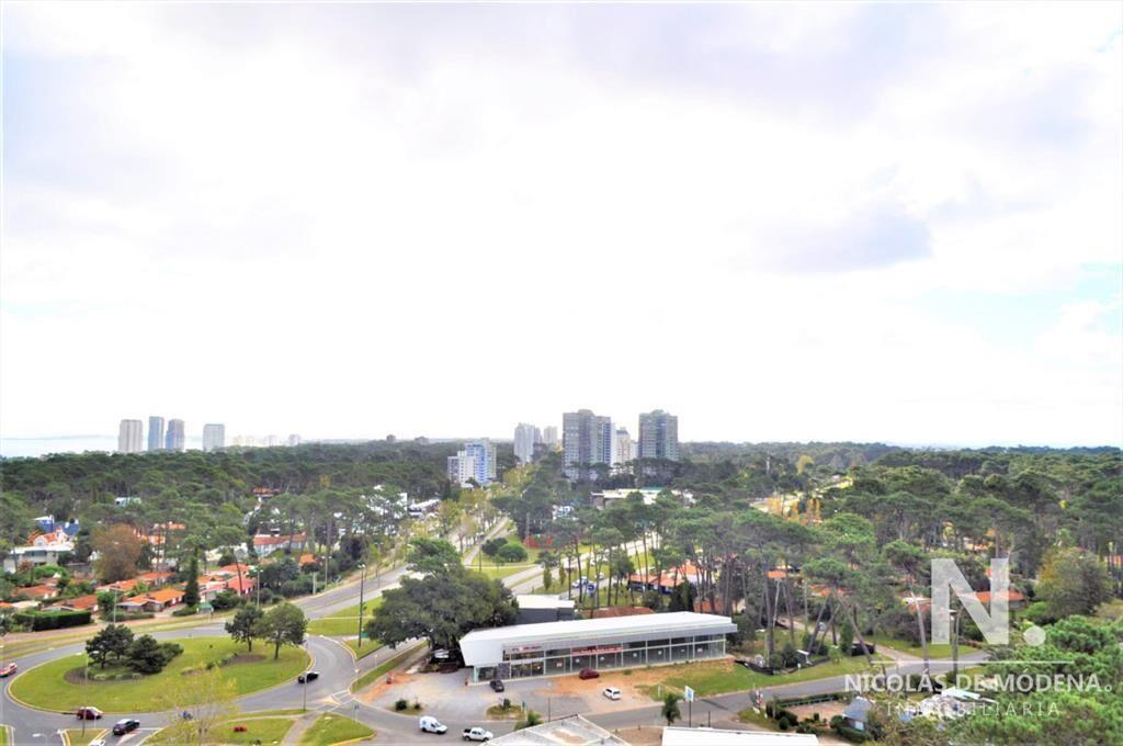 APARTAMENTO CON EXCELENTES SERVICIOS