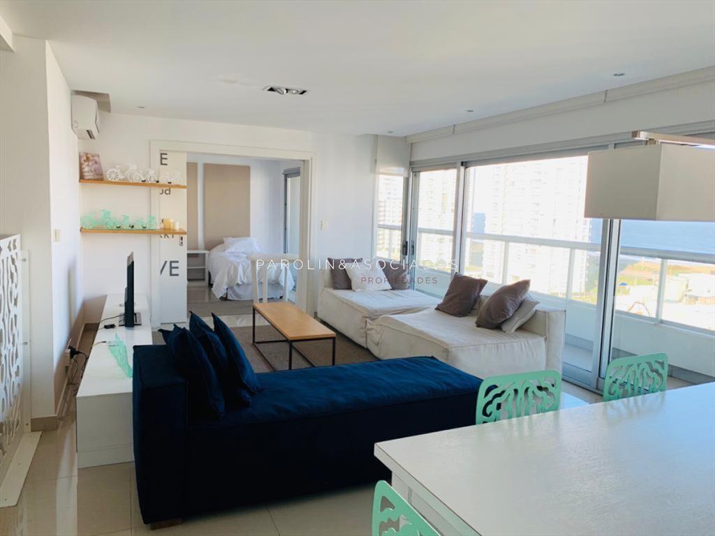 Apartamento en venta de 3 dormitorios en Brava