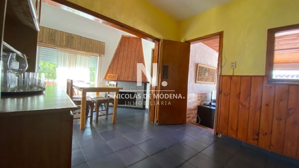 Casa de 3 dor mas apto al fondo con 2 dor en el a