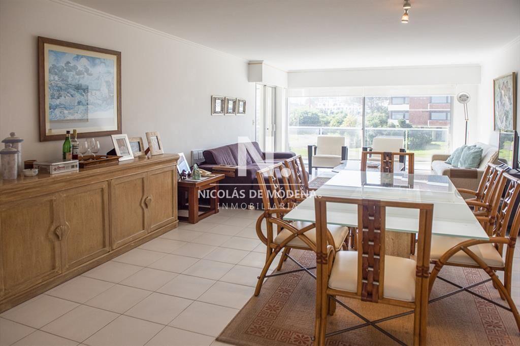 Vende departamento de 3 dormitorios en Ocean del