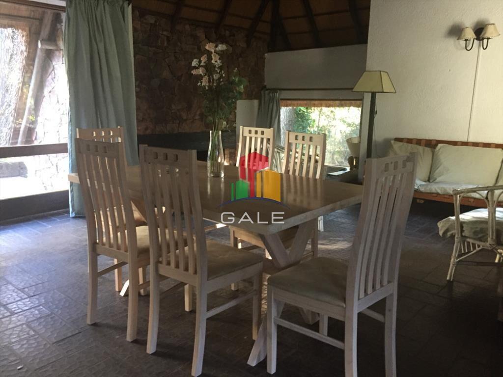 Linda casa en venta, zona cantegril