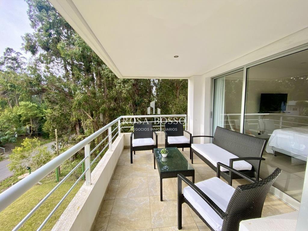 VENTA APARTAMENTO PLAYA BRAVA PUNTA DEL ESTE