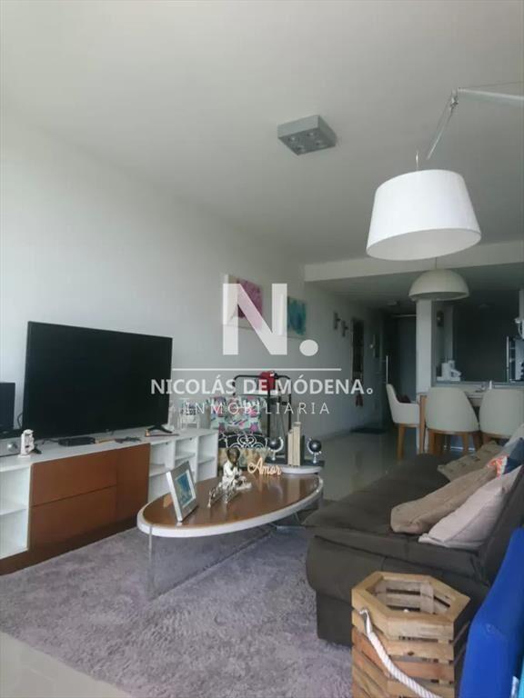 Vende apartamento de 2 dormitorios en Roosevelt,