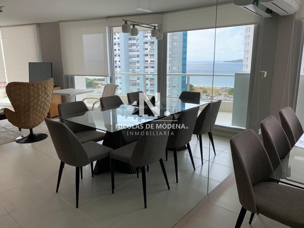 Apartamento en Venta de 3 dormitorios con en del