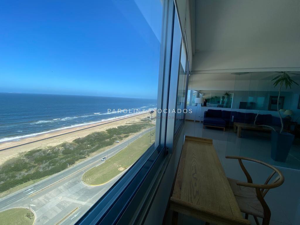 Apartamento en venta en Tiburón III, Punta del Este.