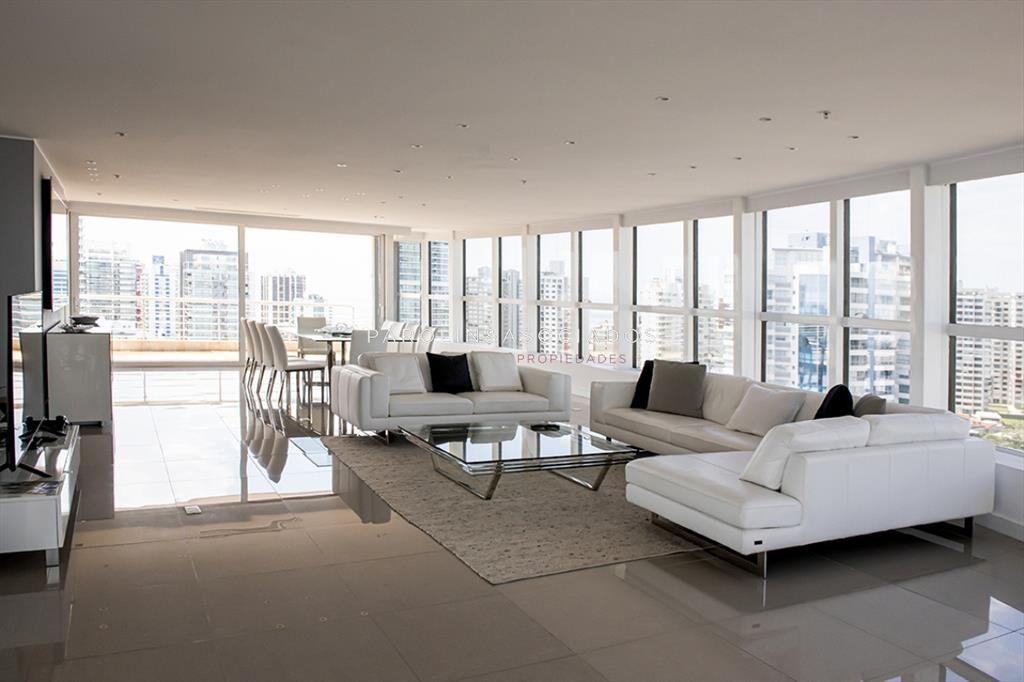 Penthouse en venta de 4 dormitorios en Alexander