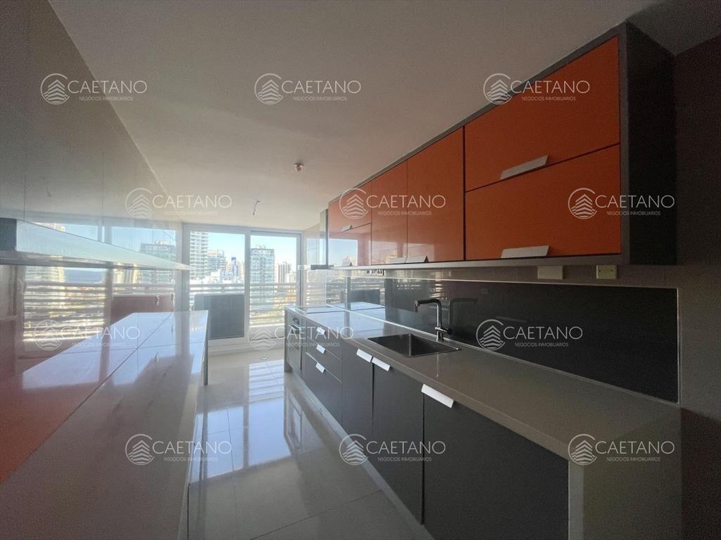 Venta apartamento. 3 Dormitorios. Playa mansa,