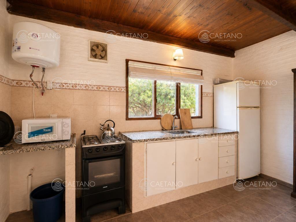 VENTA CASA DE 2 DORMITORIOS EN LA JUANITA