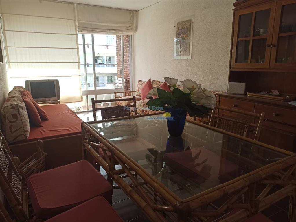 Cálido apartamento zona de jardines y a metros