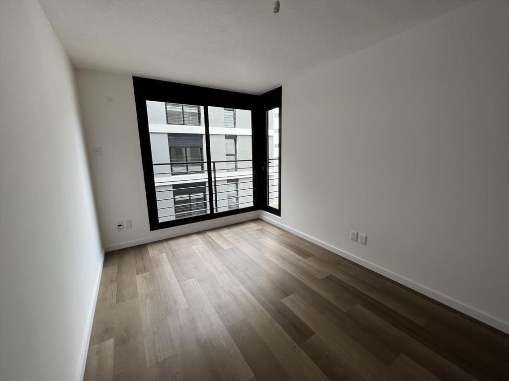 Venta de apartamento con renta de 2 dormitorio en La Blanqu