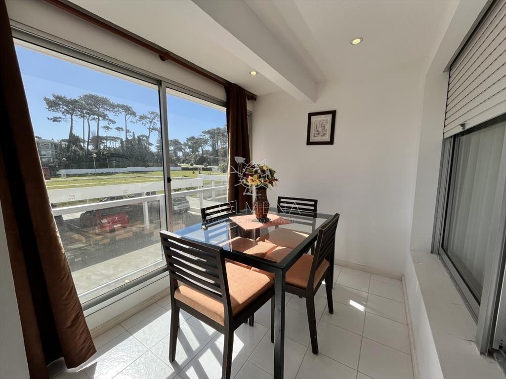 Apartamento en venta   ? Playa Mansa, Punta del