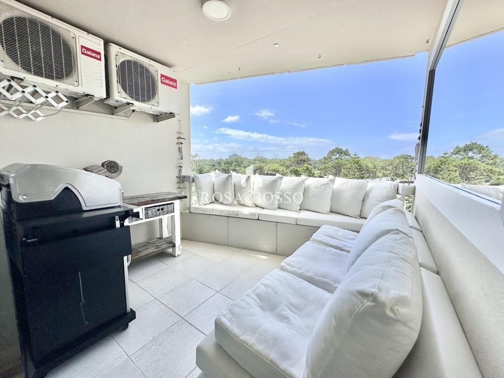 Apartamento Venta 3 dormitorios Roosevelt Punta