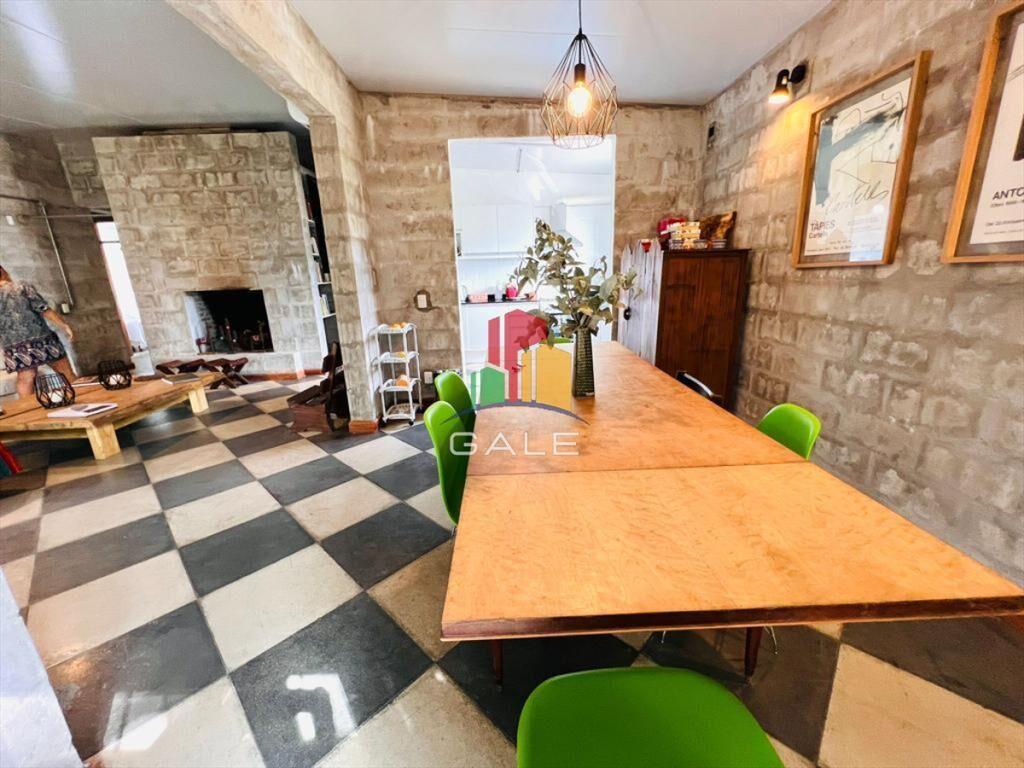 Casa en alquiler - Burnett