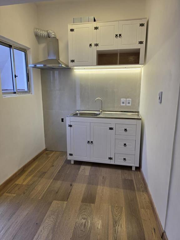 Alquiler apartamento un dormitorio con patio La Comercial.