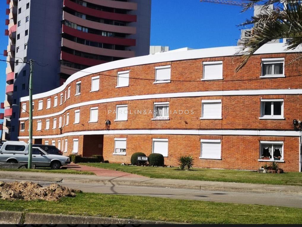 Se vende apartamento de 1 dormitorio en La