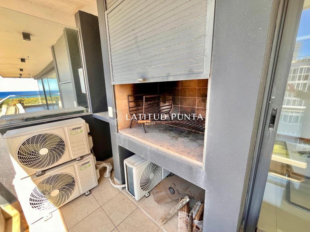 Apartamento 2 dormitorios con parrillero. Brava
