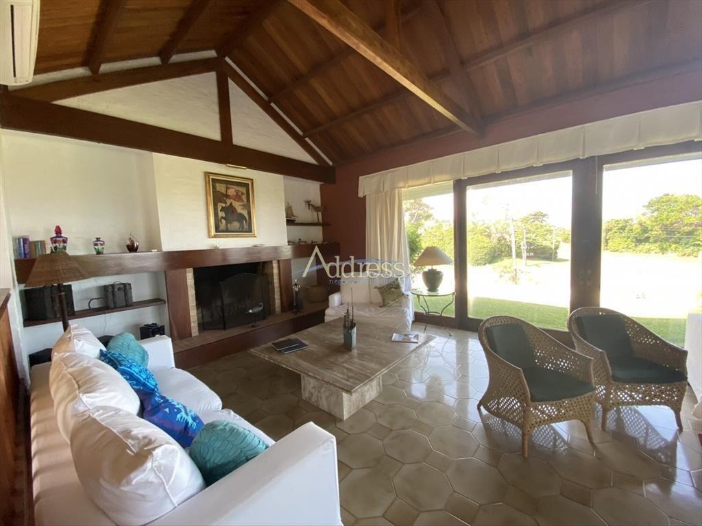Dos casas en Brava 5 dormitorios + doble parque y
