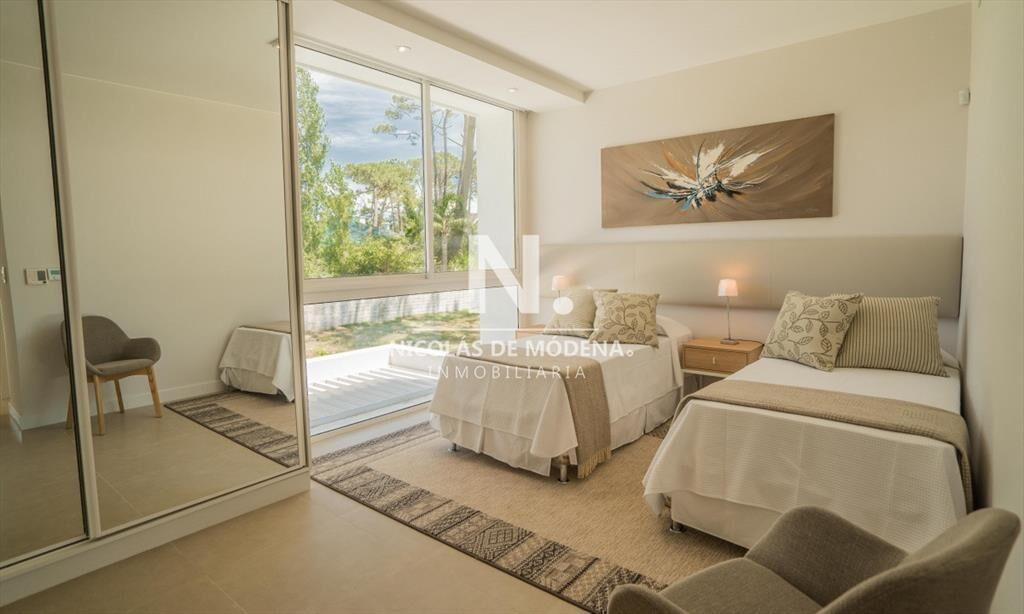 Casa en Barrio Privado, Boulevard Park- Punta del
