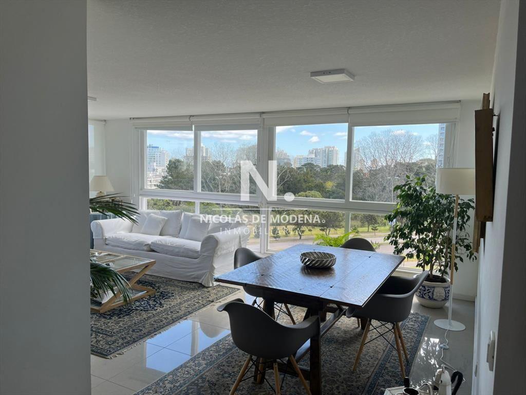 Apartamento en venta de 2 dormitorios en Punta