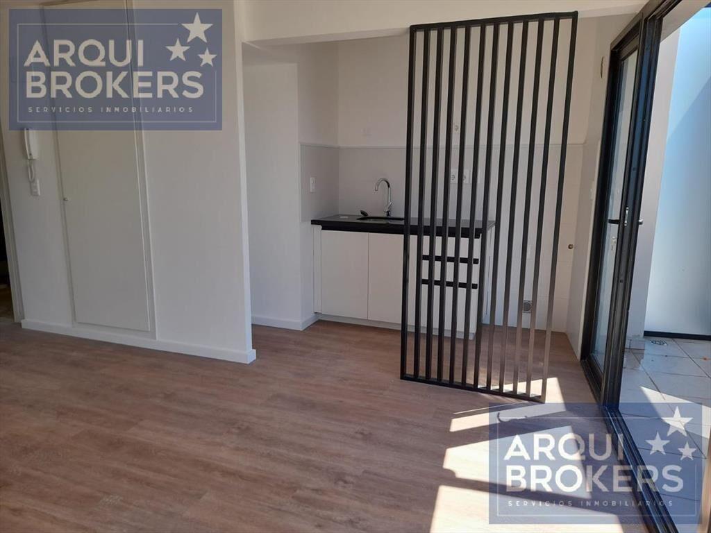 Apartamento de 2 dormitorios en venta con renta en La Blanq