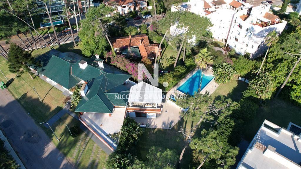 Vende y alquila gran casa de 5 dormitorios en del